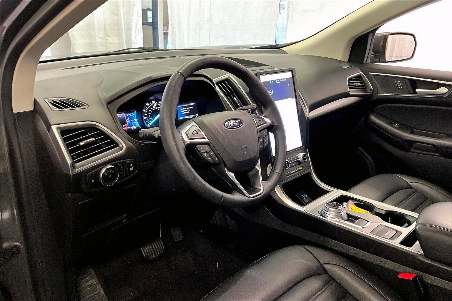 Used 2024 Ford Edge SEL w/ Convenience Package image 12