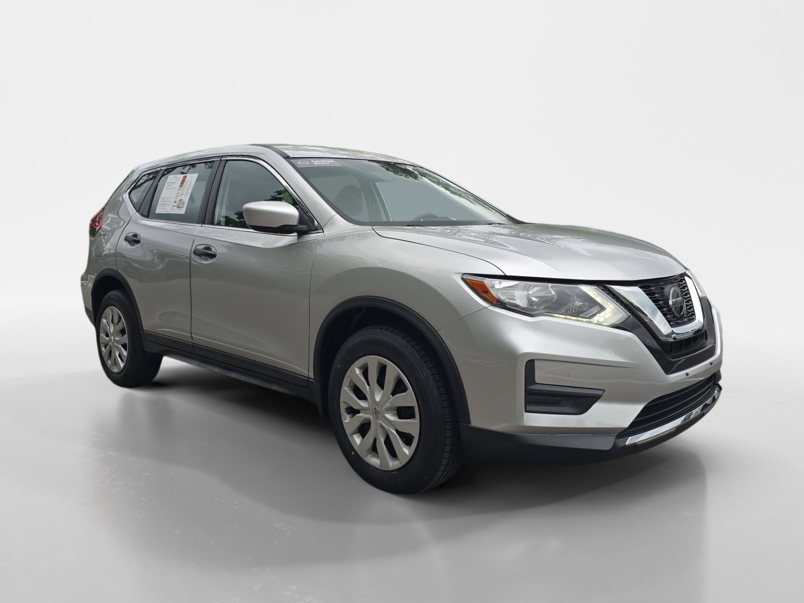 Used 2018 Nissan Rogue S AWD/4WD image 7