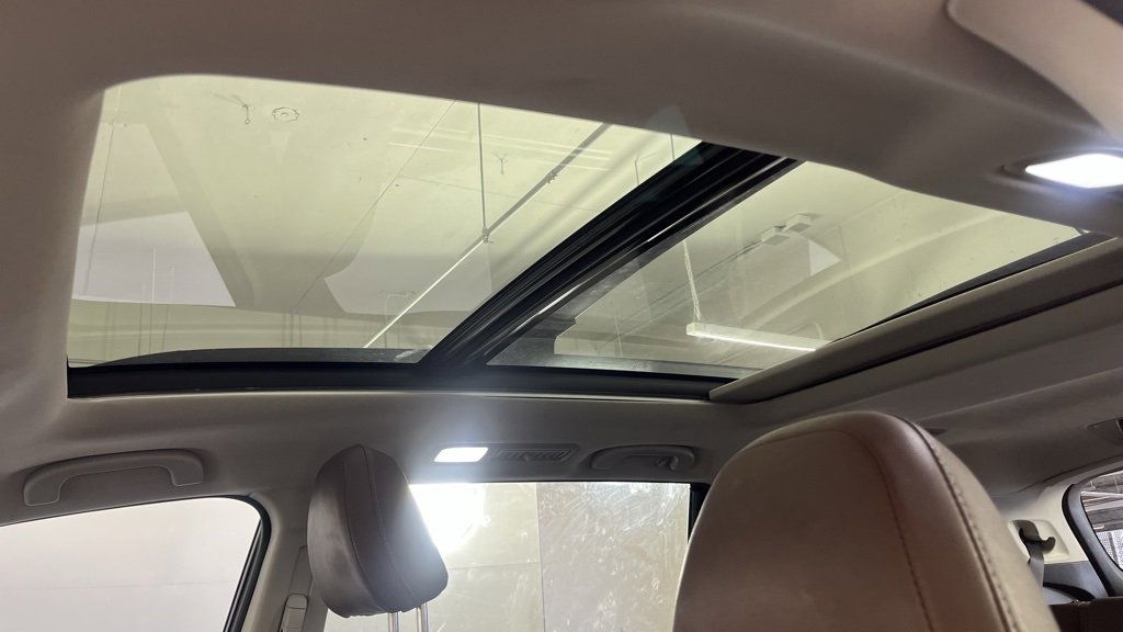 Used 2023 Subaru Ascent Touring image 9