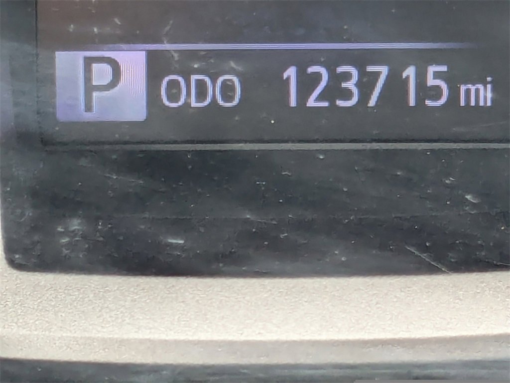 Used 2017 Toyota Tacoma SR5 image 28