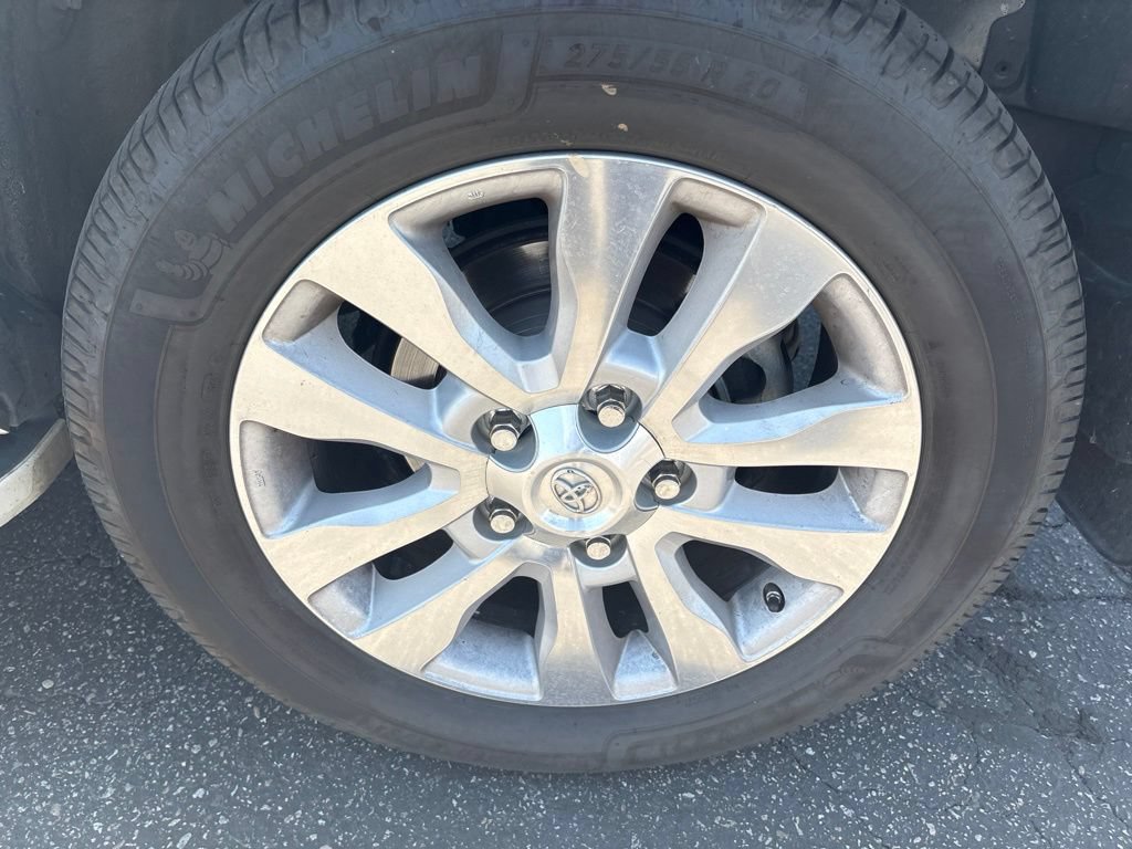 Used 2015 Toyota Sequoia Platinum AWD/4WD image 29