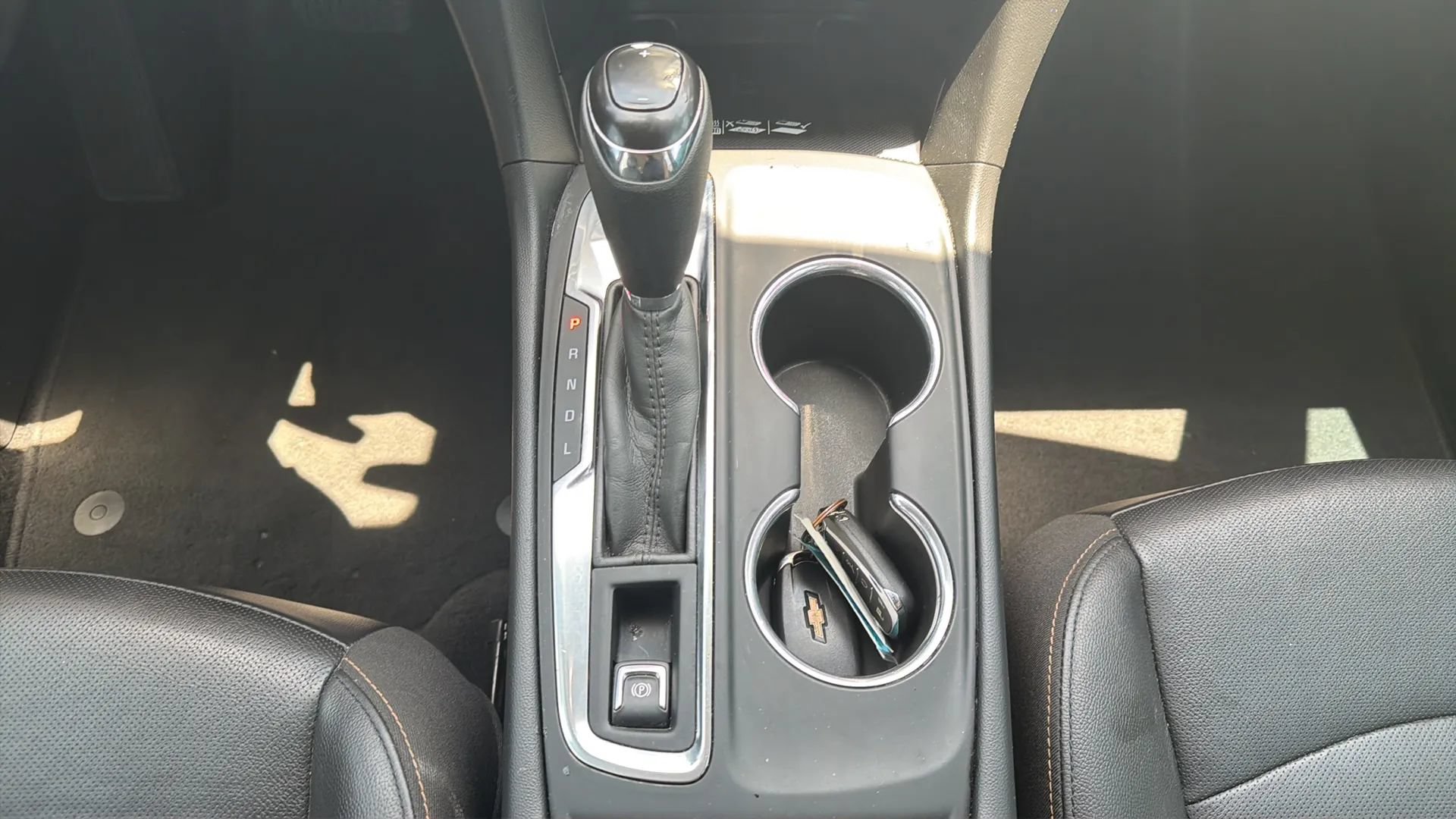 Used 2020 Chevrolet Equinox Premier FWD image 14