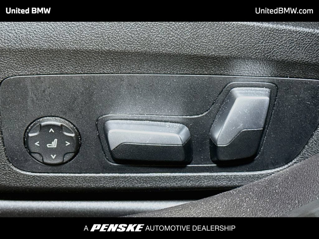 Certified 2024 BMW 330i xDrive Sedan w/ Premium Package AWD/4WD image 4