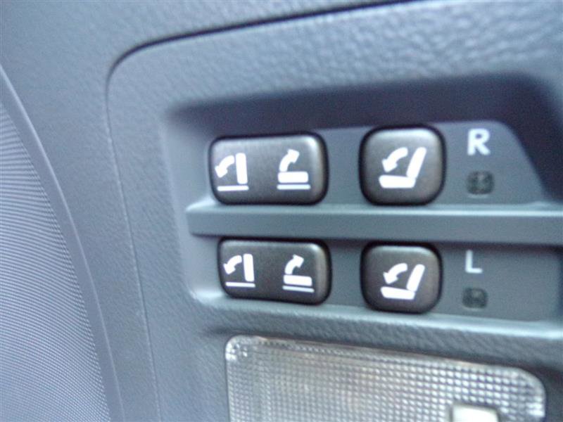 Used 2009 Lexus LX 570 4WD image 35