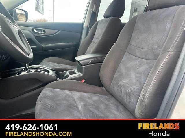 Used 2015 Nissan Rogue SV image 19