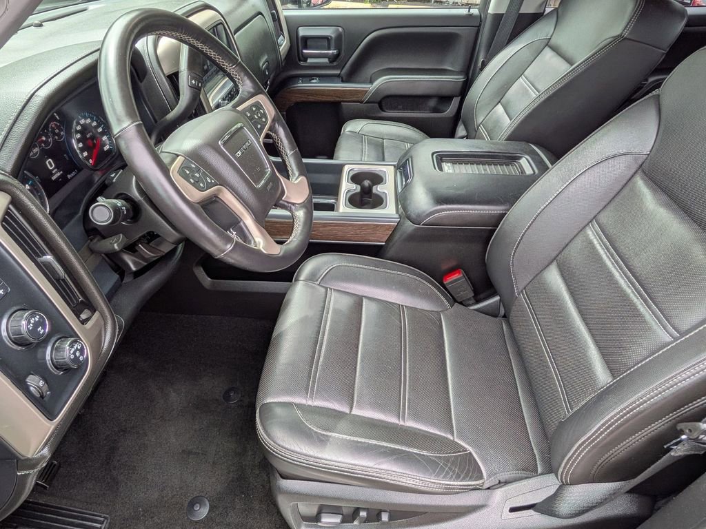 Used 2018 GMC Sierra 2500 Denali AWD/4WD image 11