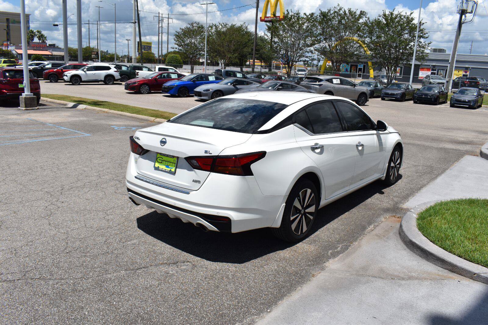 Used 2022 Nissan Altima 2.5 SL AWD/4WD image 10