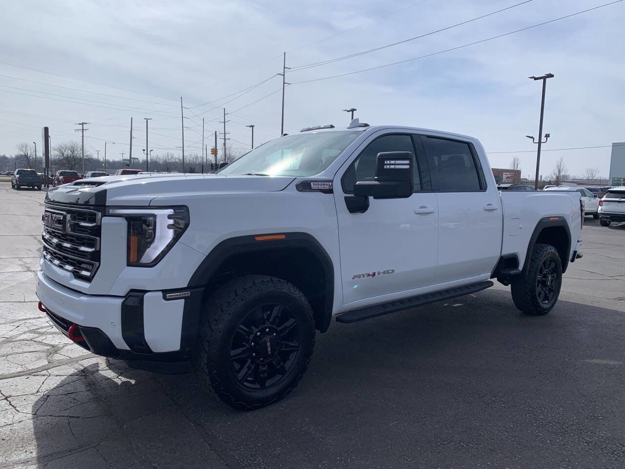 Used 2025 GMC Sierra 3500 AT4 w/ AT4 Premium Plus Package image 3