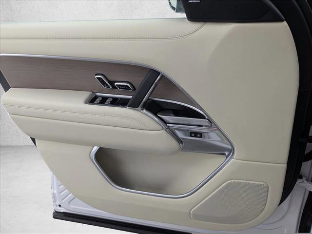 New 2026 Land Rover Range Rover Long Wheelbase SE AWD/4WD image 19
