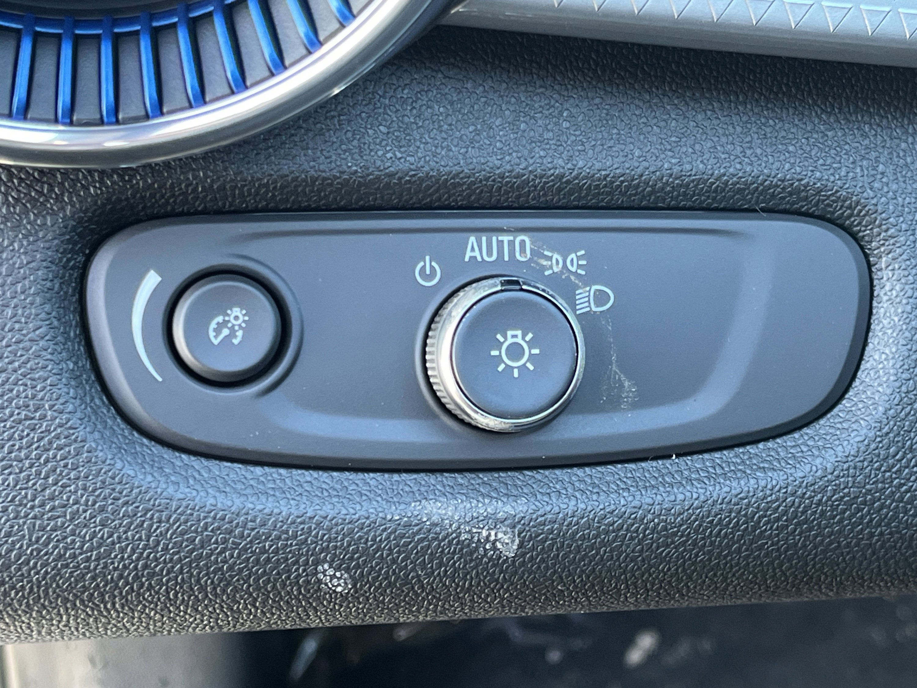 New 2026 Chevrolet Trax LT image 23