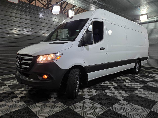 Used 2022 Mercedes-Benz Sprinter 2500 image 33