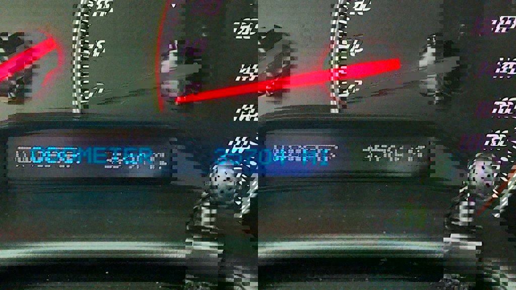 Used 2005 Chevrolet Corvette Convertible w/ Preferred Equipment Group RWD image 16