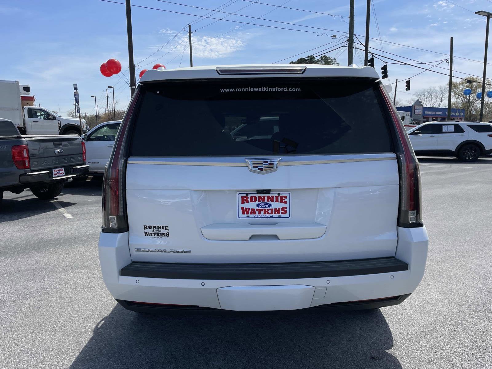 Used 2018 Cadillac Escalade Platinum RWD image 5