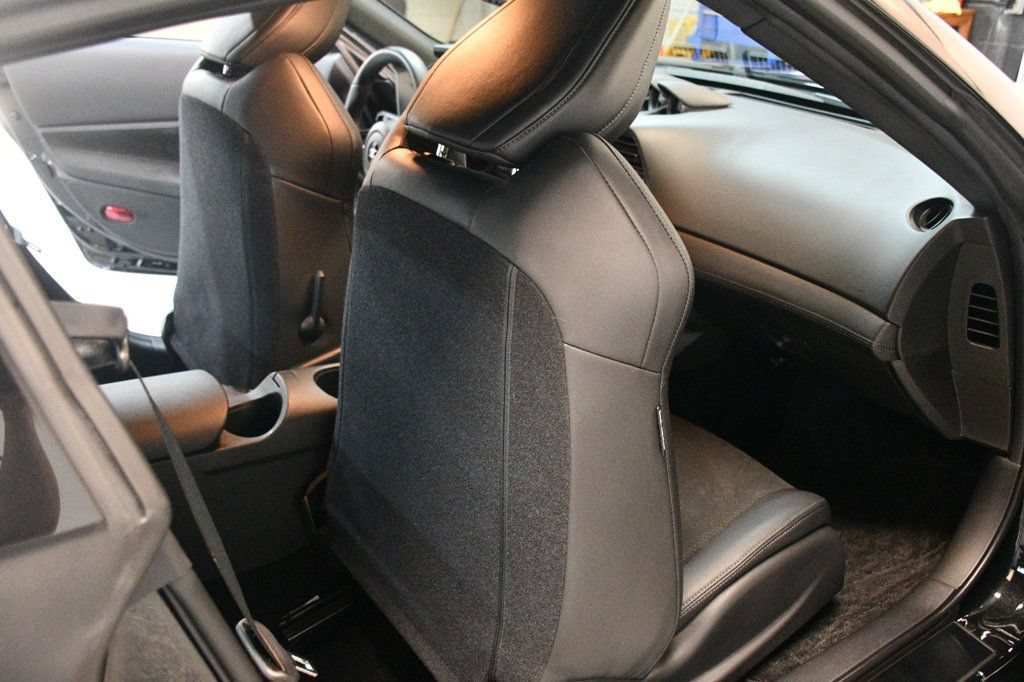 Used 2024 Nissan Z Performance w/ Floor Mat Package RWD image 32