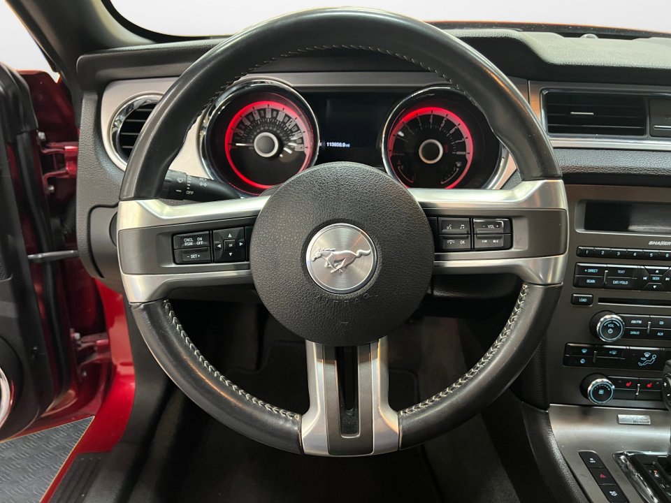 Used 2013 Ford Mustang GT Premium w/ Comfort Pkg image 11