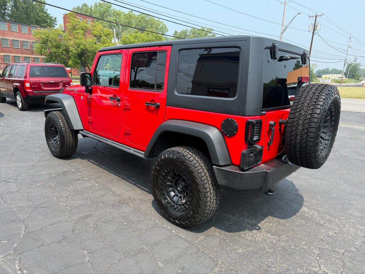 Used 2016 Jeep Wrangler Unlimited Sport image 4