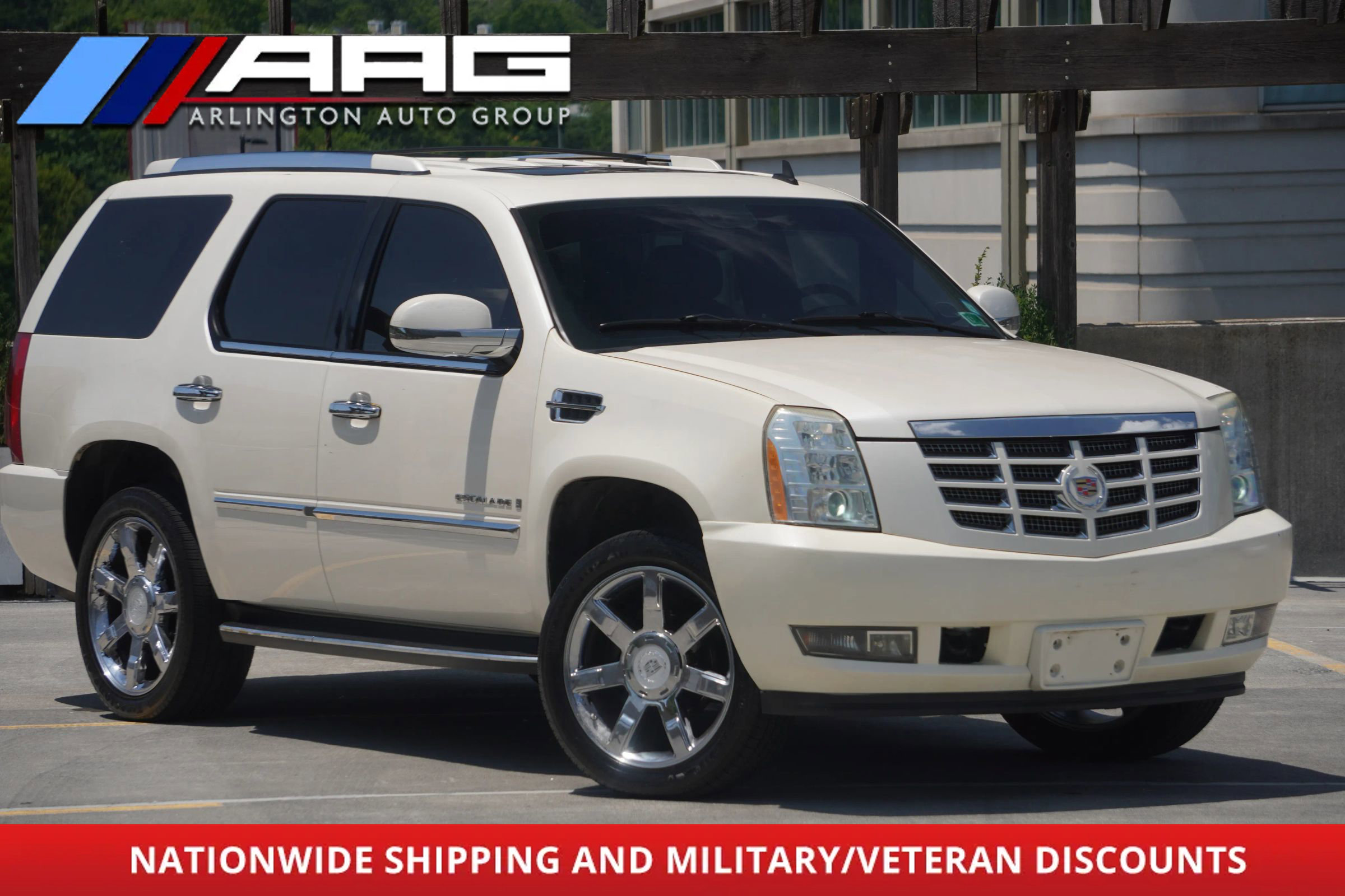 Used 2008 Cadillac Escalade AWD image 1