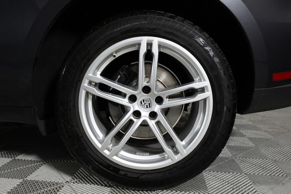 Used 2023 Porsche Macan AWD/4WD image 44