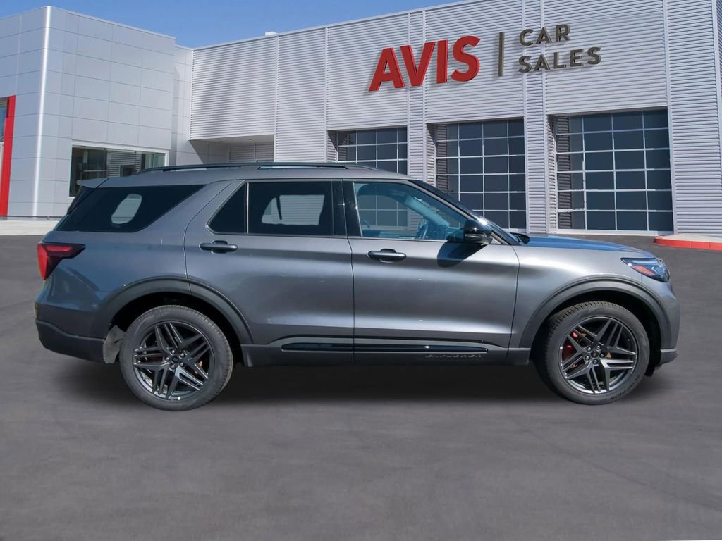 Used 2025 Ford Explorer ST-Line w/ ST-Line Street Pack image 5