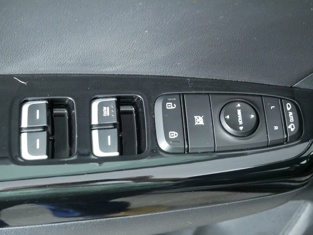 Used 2022 Kia Sportage Nightfall Edition w/ Nighfall AWD Premium Package image 24
