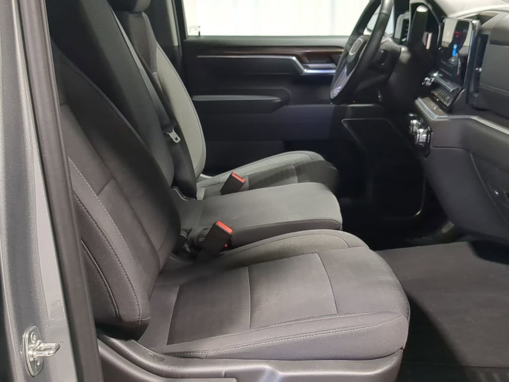Used 2025 GMC Sierra 1500 Elevation image 28