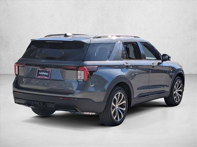 New 2026 Ford Explorer ST-Line image 2