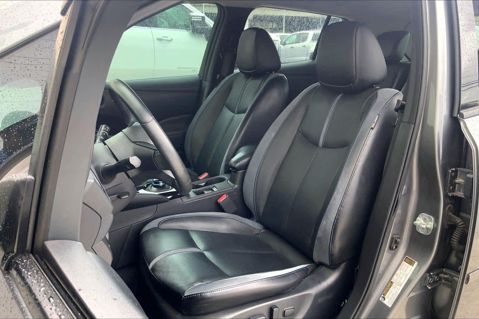 Used 2018 Nissan Leaf SL w/ SL Technology Package FWD image 11