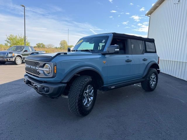 Used 2022 Ford Bronco Badlands AWD/4WD image 3