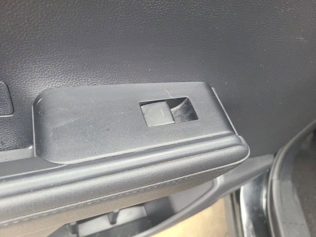 Used 2024 Toyota Highlander XLE image 16