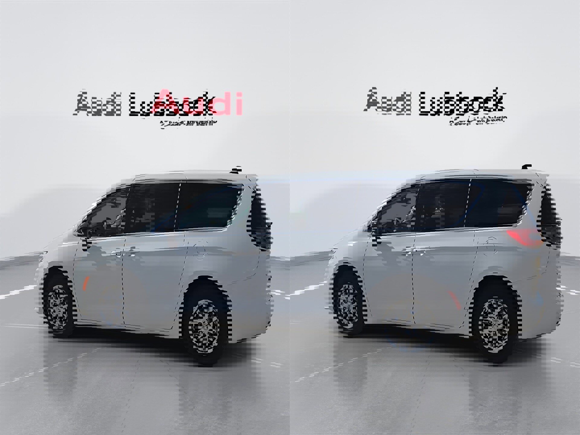 Used 2024 Chrysler Pacifica Touring-L image 6