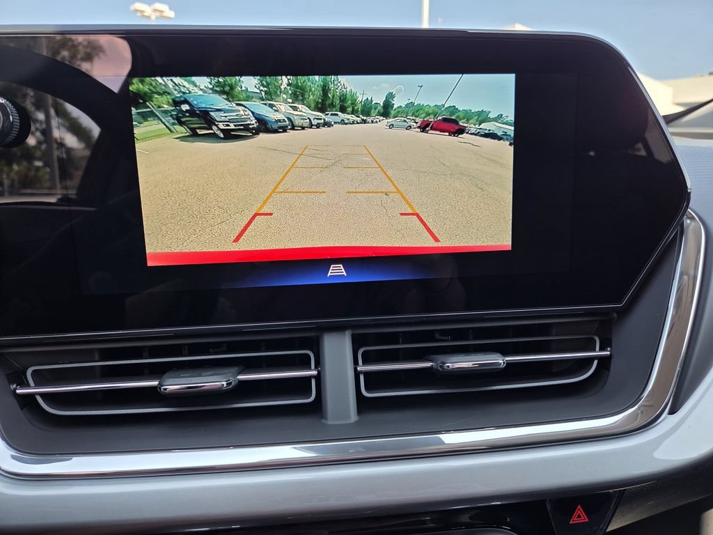 New 2026 Chevrolet Trax LT w/ LT Convenience Package FWD image 13