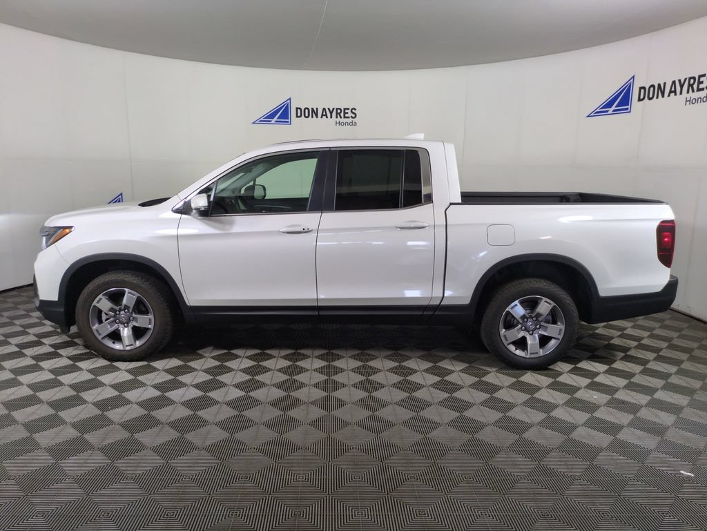 Used 2024 Honda Ridgeline RTL image 2