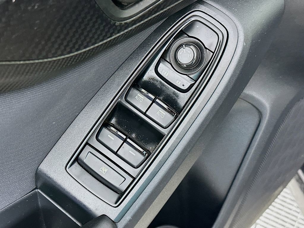 Used 2019 Subaru Crosstrek 2.0i Premium w/ Eyesight System image 23