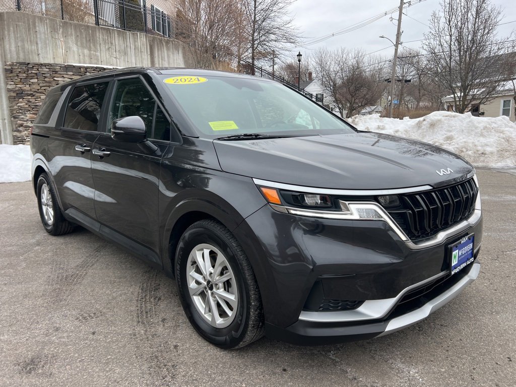 Certified 2024 Kia Carnival LX image 7