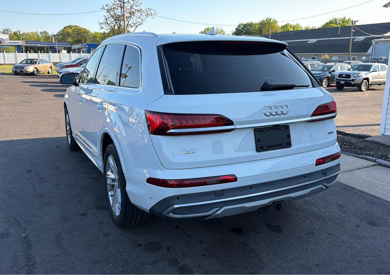 Used 2020 Audi Q7 2.0T Premium Plus w/ Premium Plus Package AWD/4WD image 5