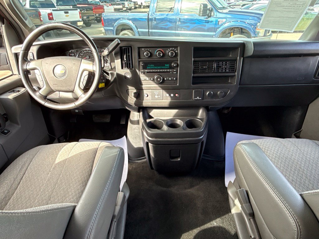 Used 2016 Chevrolet Express 3500 LT w/ LT Preferred Equipment Group RWD image 32
