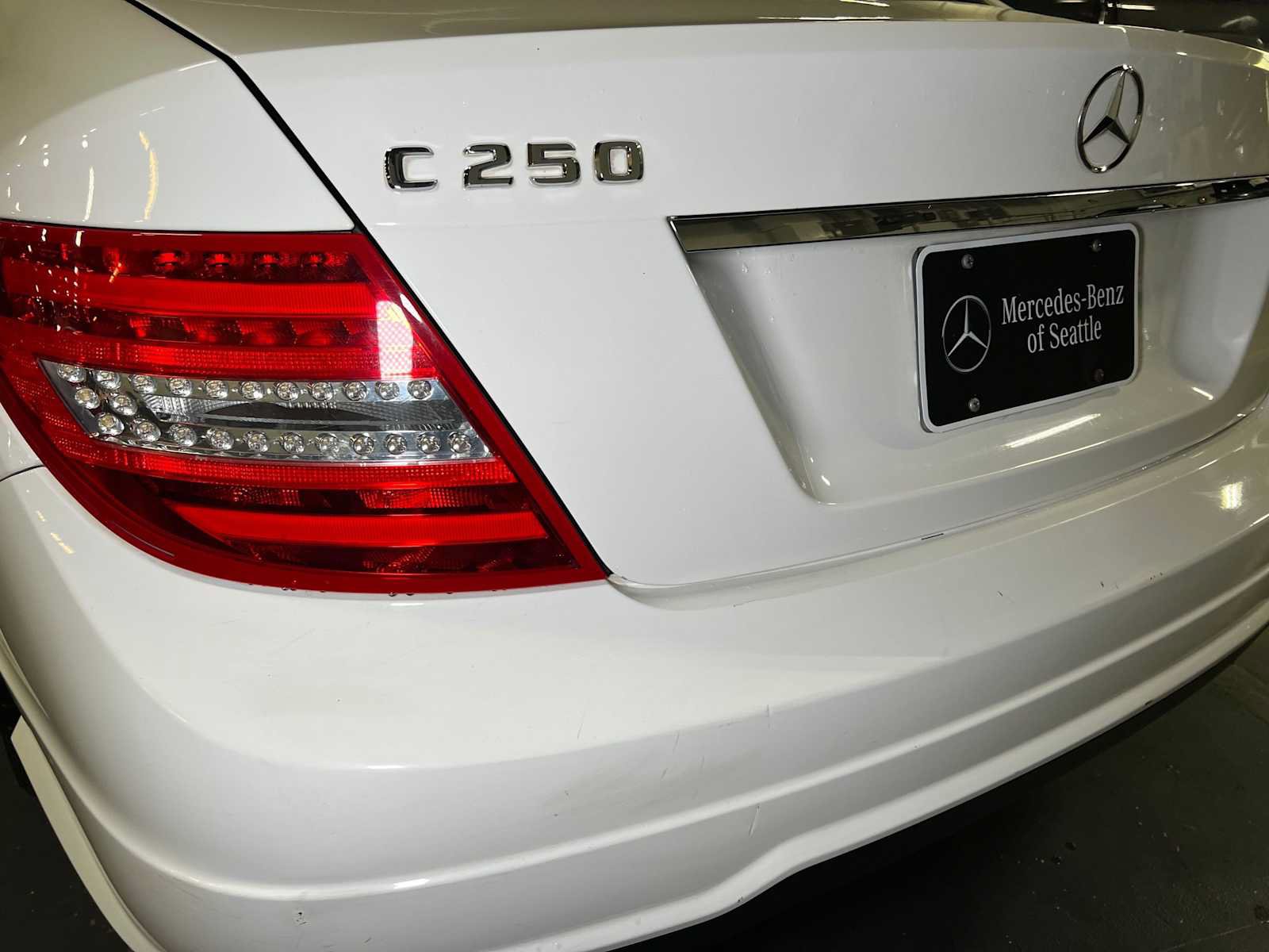 Used 2014 Mercedes-Benz C 250 Sedan image 14