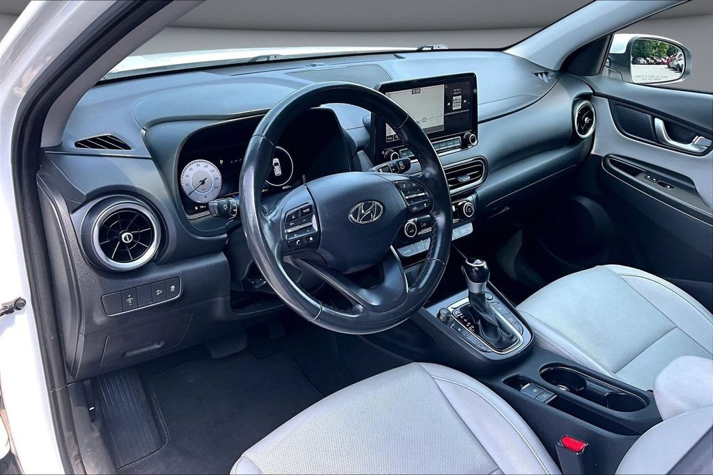 Used 2023 Hyundai Kona Limited AWD/4WD image 17
