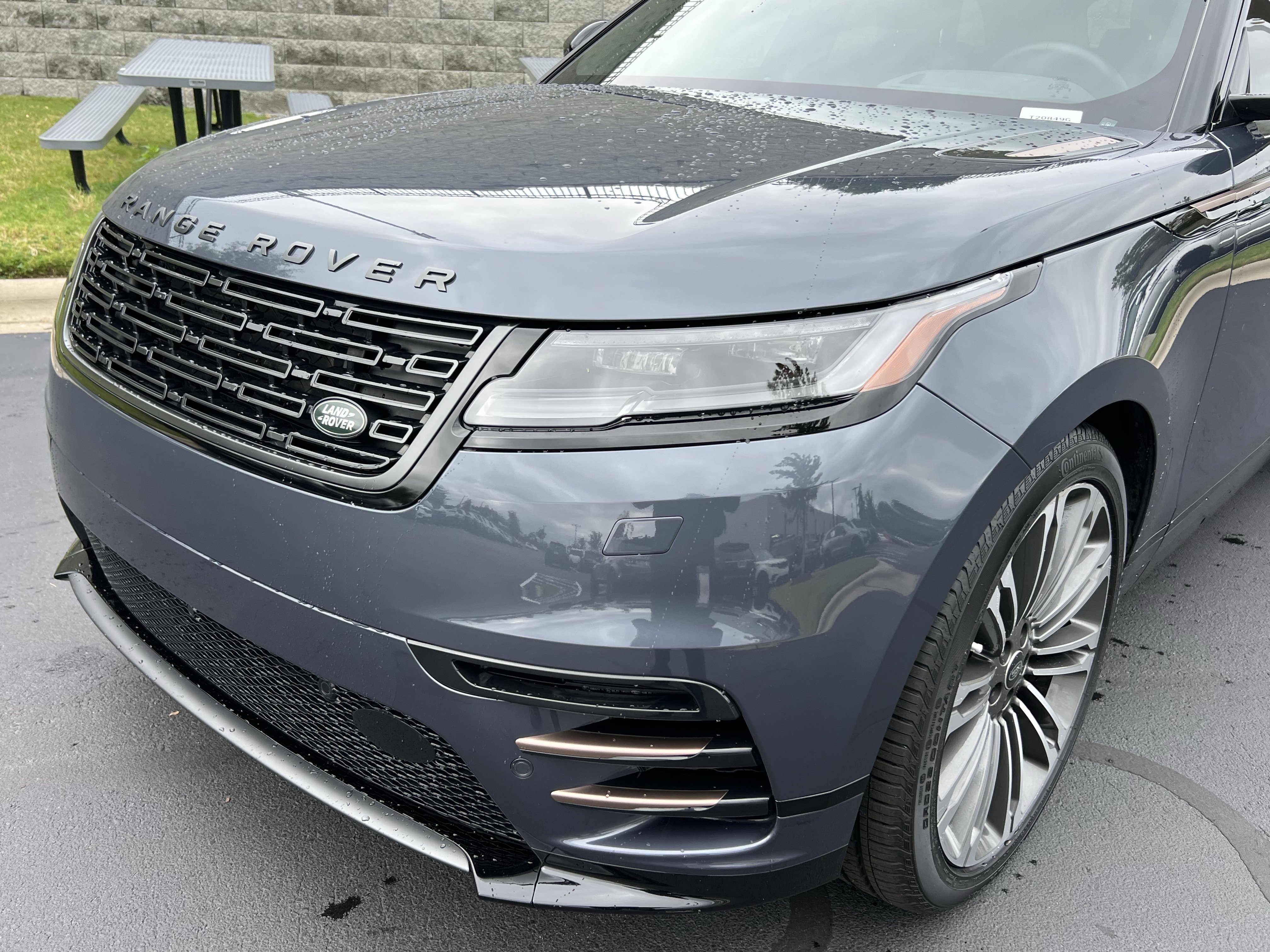 Used 2024 Land Rover Range Rover Velar Dynamic HSE image 12