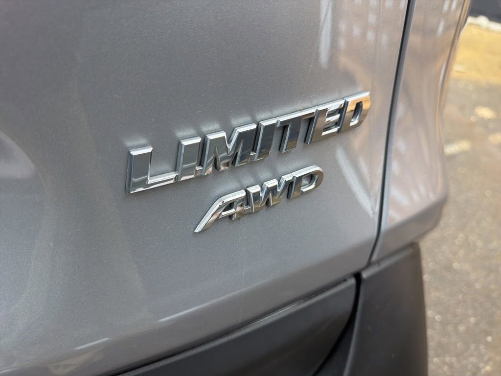 Used 2023 Toyota RAV4 Limited AWD/4WD image 24