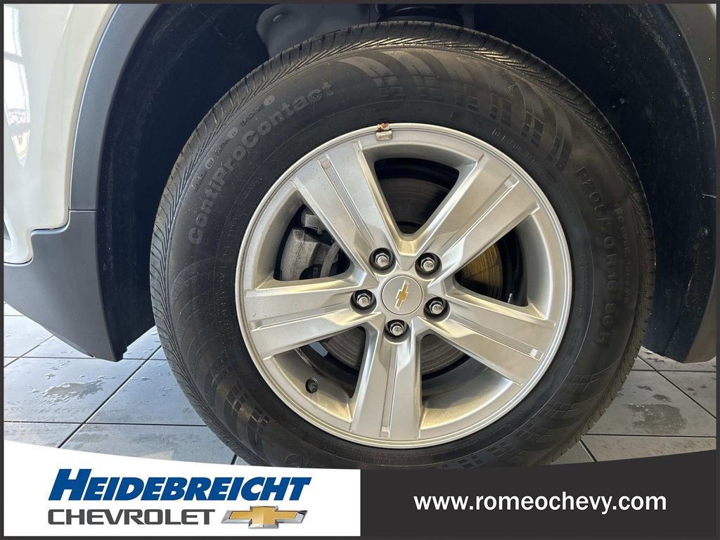 Used 2022 Chevrolet Trax LT w/ LT Convenience Package image 7