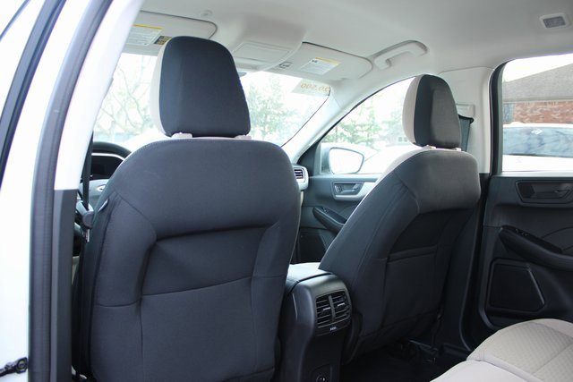 Used 2022 Ford Escape SE w/ Cold Weather Package image 32