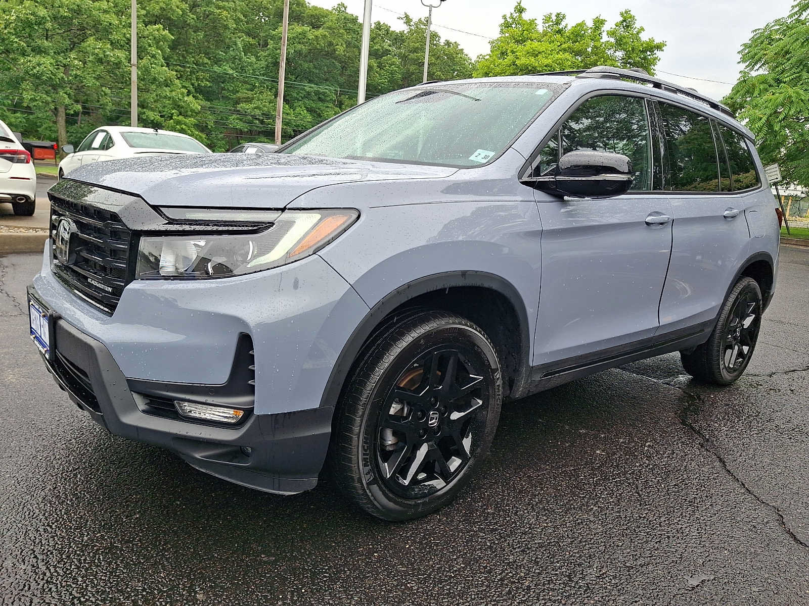 Certified 2025 Honda Passport Black Edition image 3
