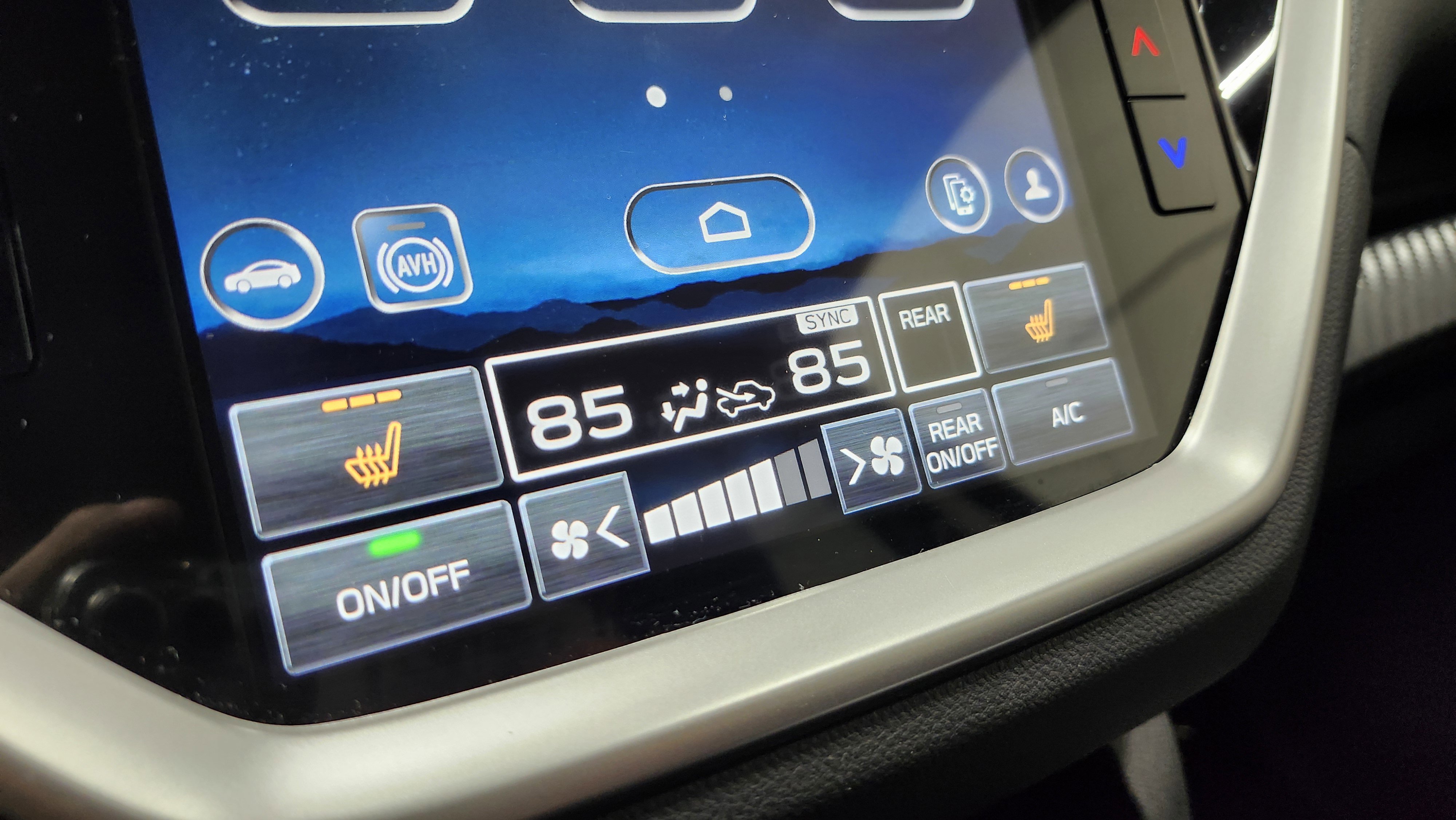 Used 2025 Subaru Ascent Premium image 8