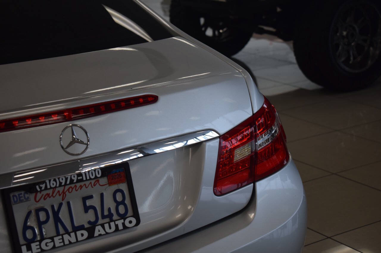 Used 2011 Mercedes-Benz E 550 Coupe image 23