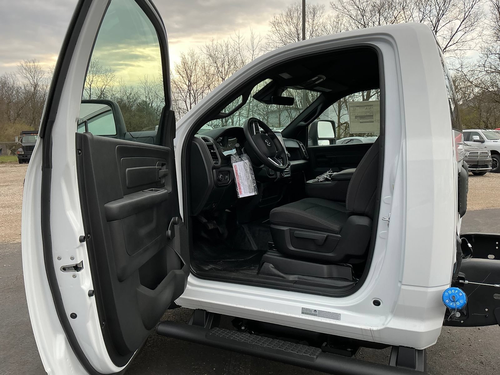 New 2026 RAM 5500 Tradesman AWD/4WD image 9