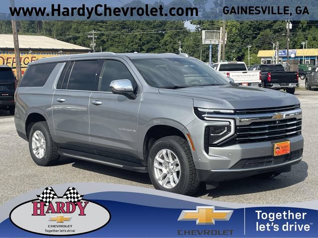 Used 2025 Chevrolet Suburban LT RWD image 1