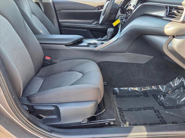 Used 2023 Toyota Camry LE image 20