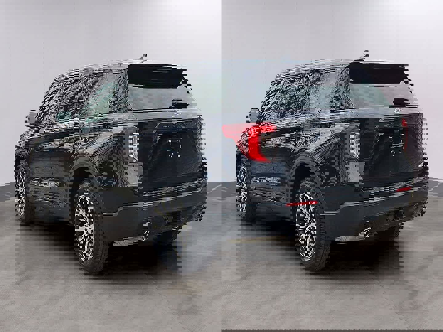 Used 2022 Ford Explorer ST-Line w/ Class IV Trailer Tow Package AWD/4WD image 5