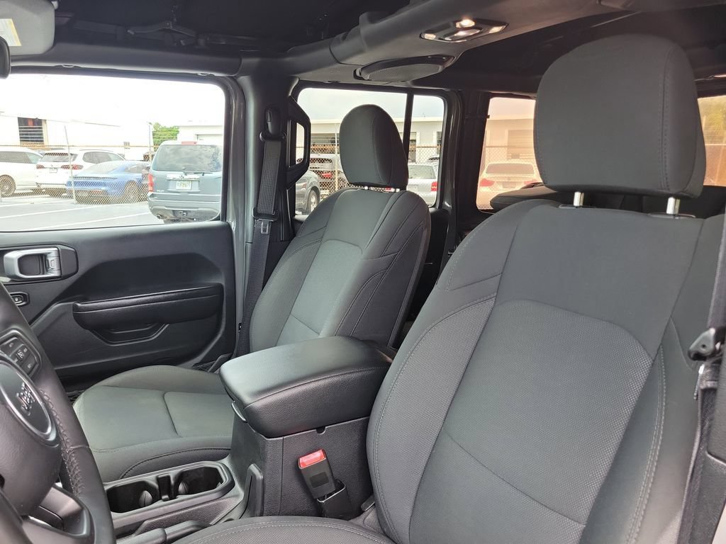 Used 2020 Jeep Wrangler Unlimited Sport S AWD/4WD image 21
